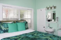 Caribbean House Hotels near Key West Shipwreck Museum