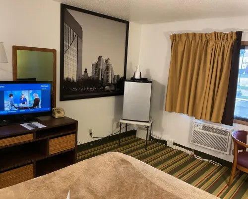 Budget Host Inn Hotels in Wright County