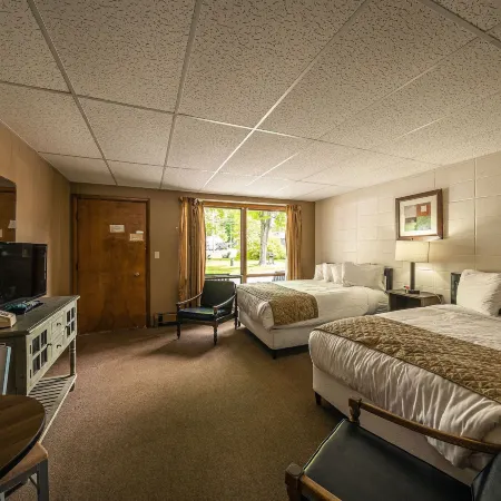 Park Motel and Cabins