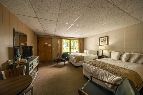Park Motel and Cabins