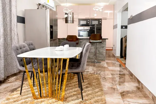 Lovek Condos - 3-Star