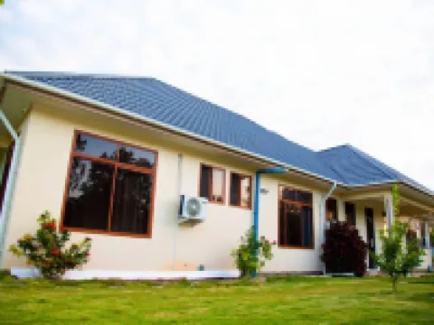 Joleen Safari Park Hotels in Temeke