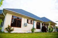 Joleen Safari Park Hotels in 