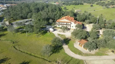 Hotel Rural Finca Liceo Отели в г. Villanueva de Avila
