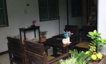 Ampawan Guesthouse