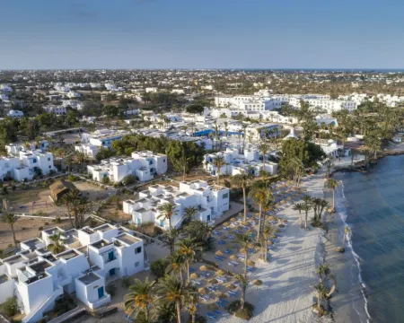 Hari Club Beach Resort Hoteles en Aghir