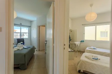 Artemis Cynthia Complex Отели в г. Пафос