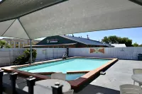 Howard Johnson by Wyndham New Braunfels - piscine