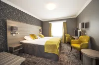 Dr. Holms Hotel