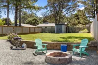 New home in a Quiet Cul-De-Sac near Ocean and State Park 제데디아 스미스 레드우즈 주립공원 주변 호텔