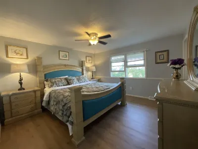 Spacious & quiet  Denver Home - 7bedroom, 5 bath & queen Hotels near 88th Mall