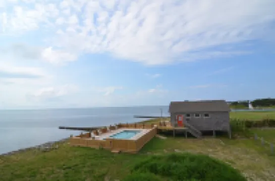 HEATED pool/waterfront/private pier/tennis/hot tub/kayaks/SUPs/8bed 6bath