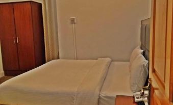 Peral City Hotel
