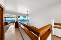 Gourmet Kitchen and Relaxing Lanai - Stunning Ocean View Haven