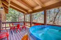 Charming Mountain Cabin with Hot Tub and Scenic Views - Cozy Retreat