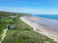 Sea Breeze Apt 1 - 1 Bedroom - Horton Beach Hotels in Penrice