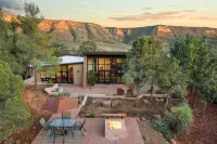 Epic Red Rock Views and Cozy Firepits - Stunning Sanctuary