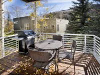 Private Hot Tub and Gourmet Kitchen - Stylish Mountain Retreat