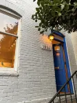 Charming Townhouse with Private Deck and Cozy Fireplaces - Quaint Retreat
