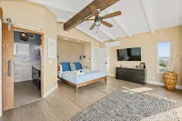 Heated Saltwater Pool and Hot Tub - Elegant Ocean View Retreat