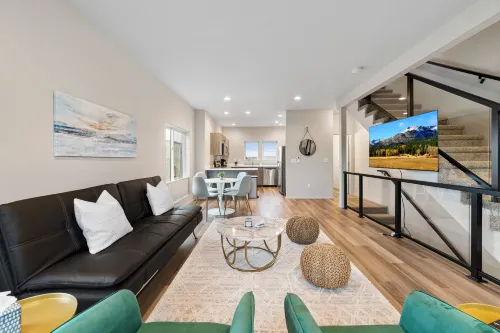 Steps from the Ocean and Vibrant Downtown - Charming Coastal Haven