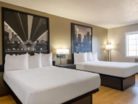 Super 8 by Wyndham Clinton Hotels in Clinton