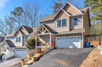 Wonderful Home with Hot Tub Hotels in Buncombe County