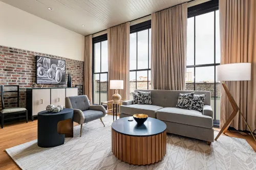 3BR Ultimate Group Retreat 2 Blocks to Bourbon St | The Mayfair - Homestays