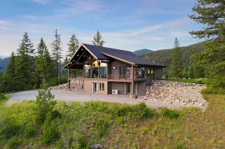 Mountain retreat near Trout Creek MT with hot tub, fire pit and Mountain views