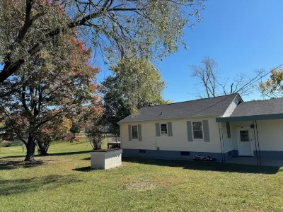 Cute Retro House in Knoxville Countryside Hotel in zona Seven Islands State Birding Park