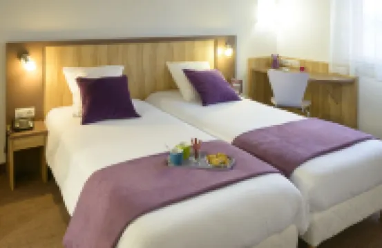 Brit Hotel Reims Croix Blandin Hotels in Reims