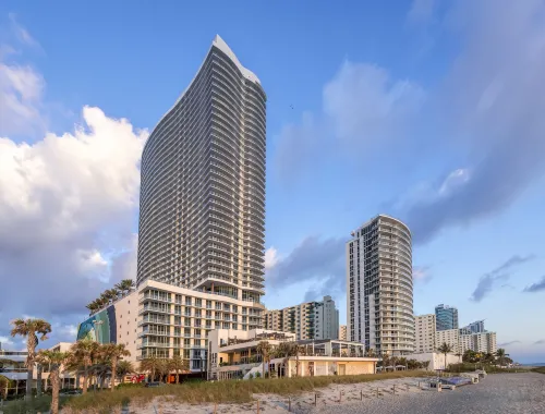 Lyfe Resort & Residences - Spa
