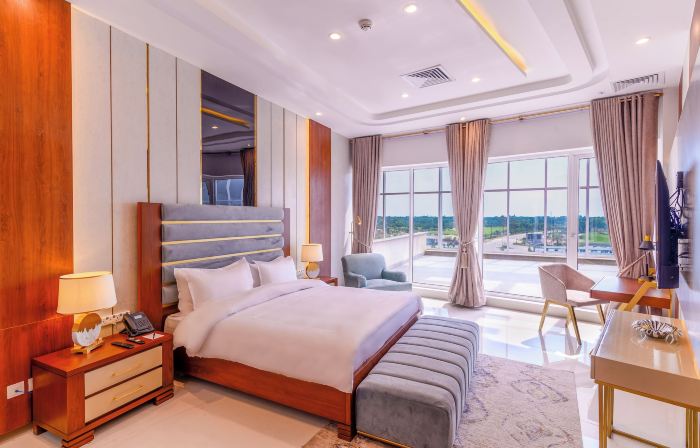 Rumanza by Pearl Continental