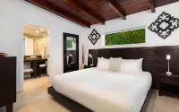 Largo Resort Hotels in Key Largo