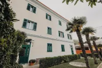 Rooms and Studios Villa Rossella 2