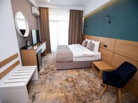 Grand View Hotel & Suites Copou Отели рядом с достопримечательностью «Botanic Garden»