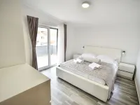 Villa Sana Hotels in Vir
