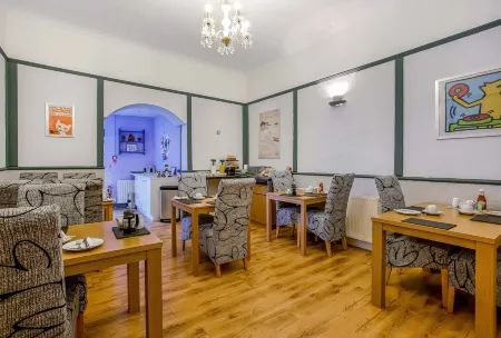 Barclay Guest House Отели в г. Пейнтон