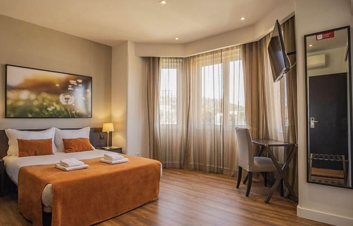 Riversuites