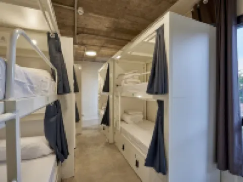 Hostelfly Hotels near Terminal 2 of Barajas Airport