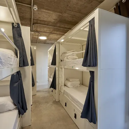 Hostelfly