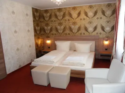 Landhotel Fuchsbau Hotel dekat Schätzlerbad Weiden