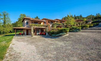 Akritas Ef Zin Villas & Suites