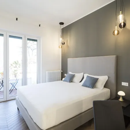 Savoia Rooms Roma Отели рядом с достопримечательностью «Археологический памятник Регия»