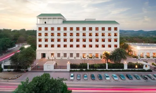 DLF City Club 3