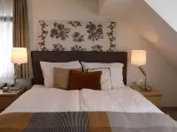 Hotel Weinlaube Hotels near Asterstein