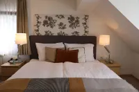 โรงแรมเรสเตอรองต์ ไวน์เลาเบอ