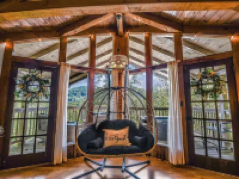 Cliff Haven 1 Bedroom Cabin by RedAwning Hoteles en Townsend