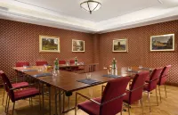 Mercure Petriolo Siena Terme Spa Hotel - parking