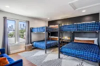 Luxury Downtown Home w Rooftop Deck in the Skyline